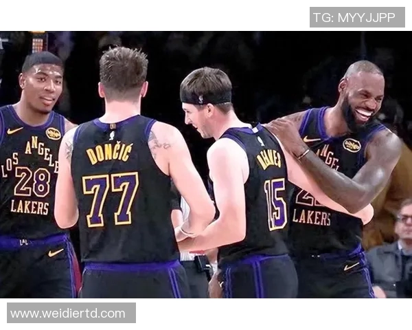 马刺队与湖人激战正酣NBA经典对决再度上演球迷热情高涨